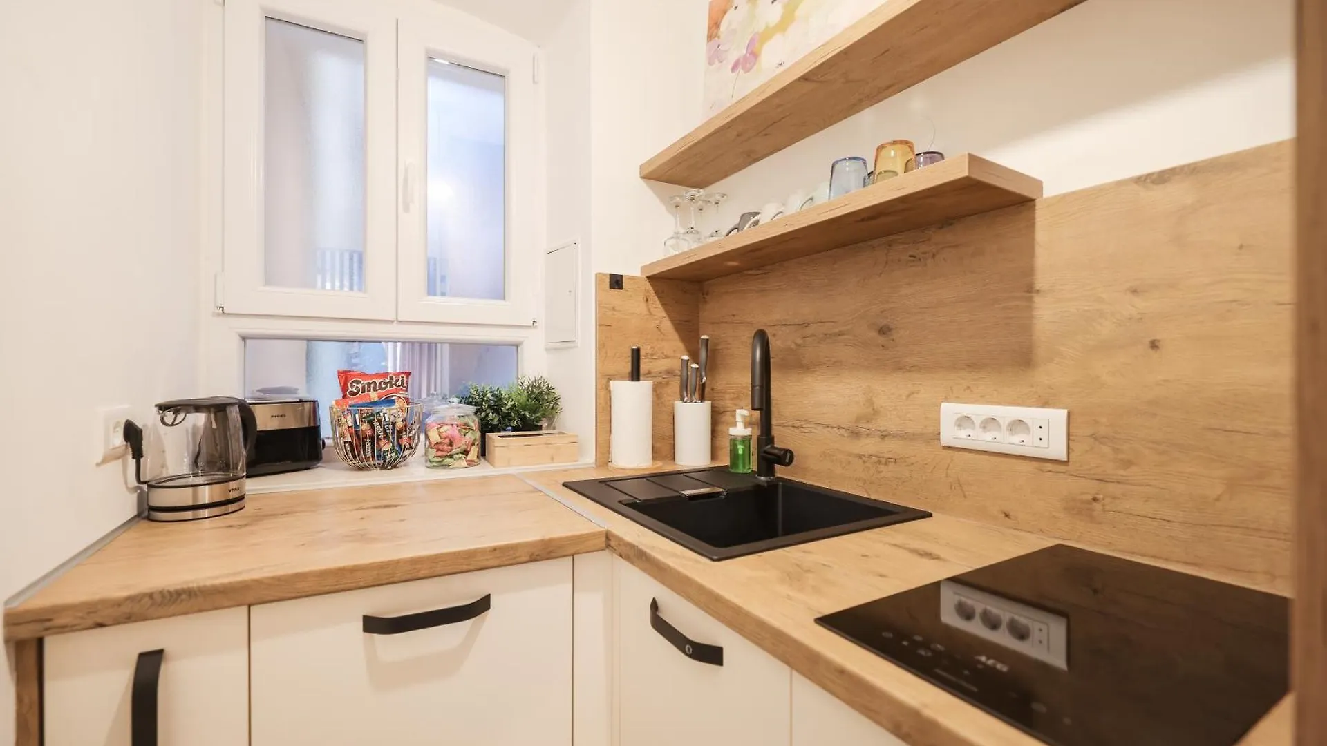 Apartman Charming Studio Apt In City Center